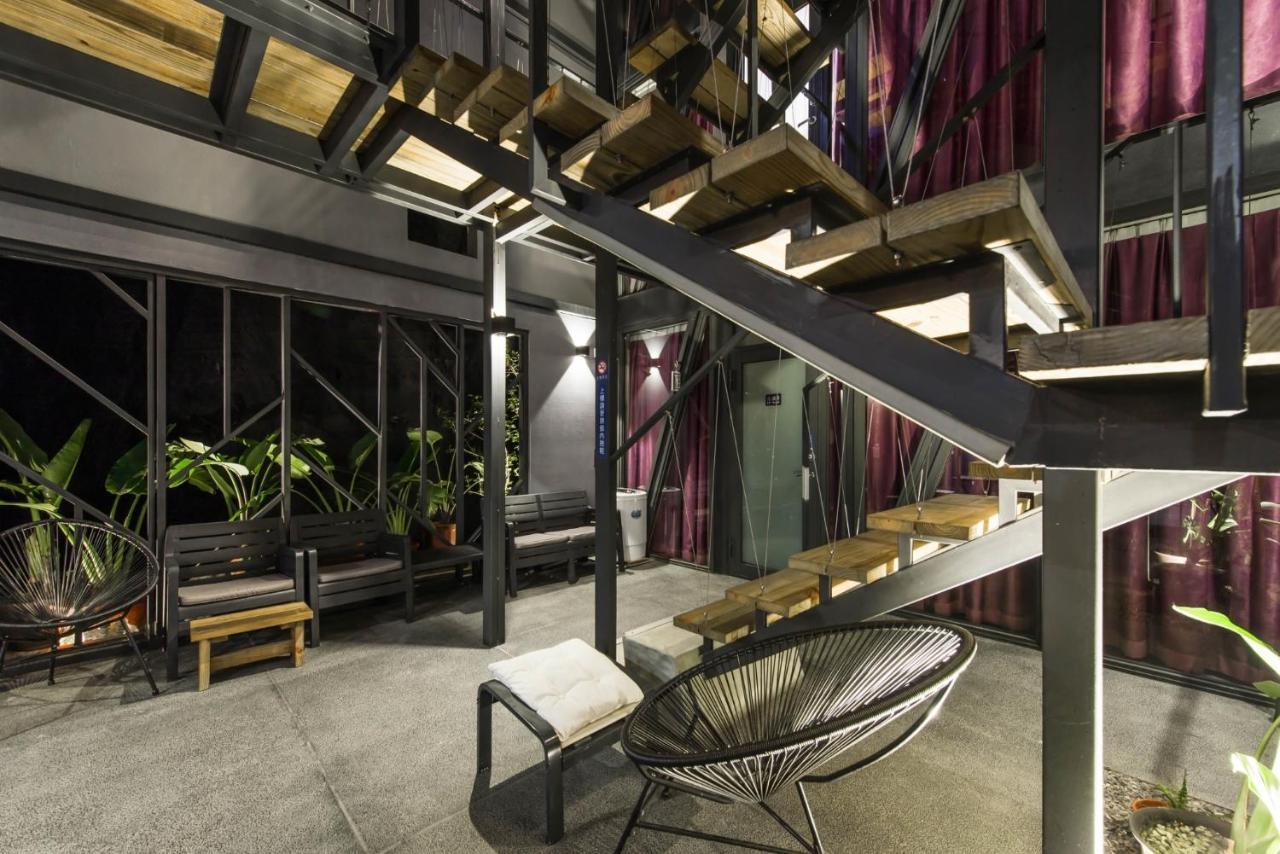 Haus (230 m²), 1 Schlafzimmer und 1 eigene Badezimmer in Liuqiu Xiaoliuqiu Exterior foto